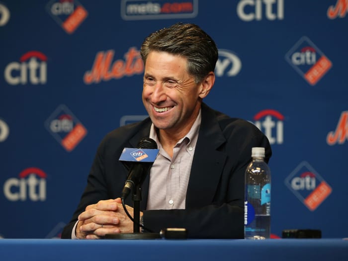 Jeff Wilpon at a podium